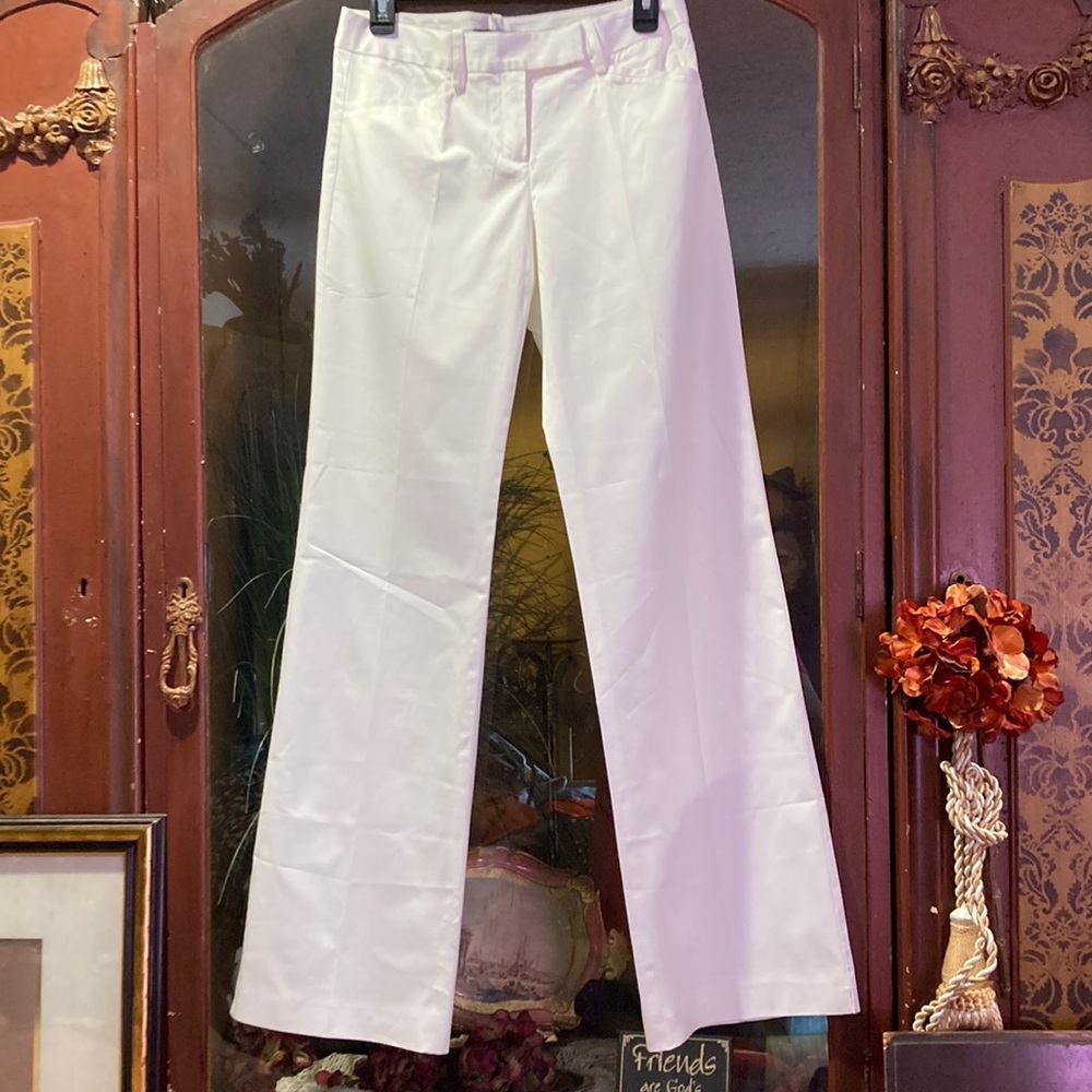 BCBGMAXAZRIA White Susie Slim Flare pants Trousers Size 4